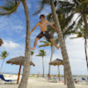 Meet your Posher, Derek